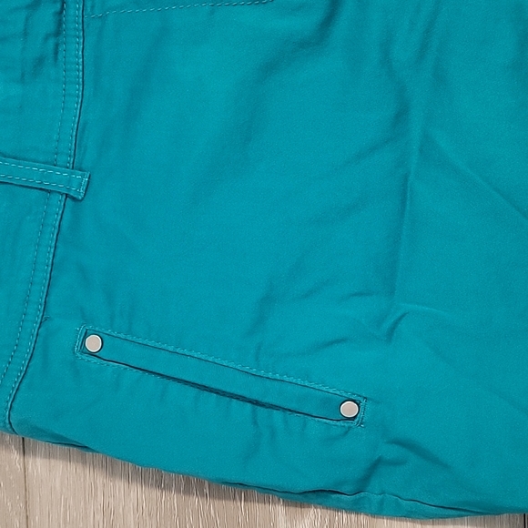 DEPT 22 -  Turquoise shorts Size 10 - Picture 7 of 7